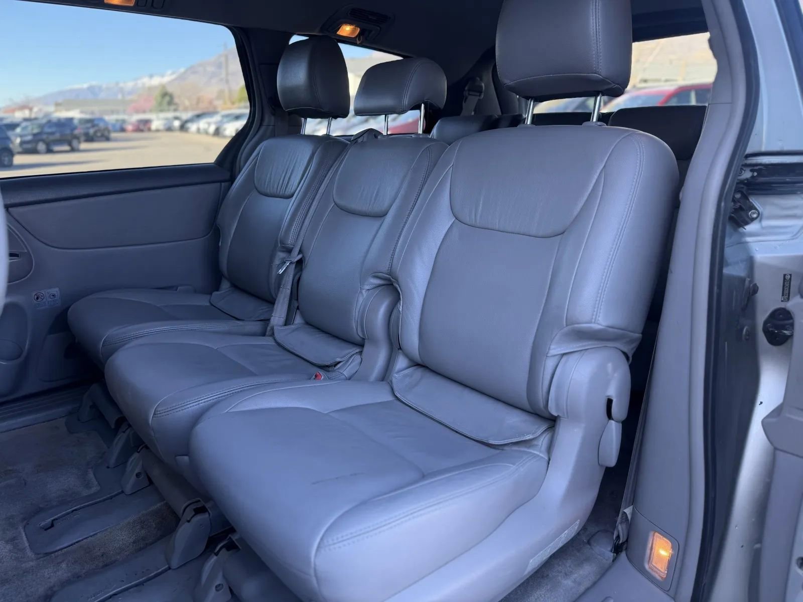 Used 2009 Toyota Sienna CE FWD image 15