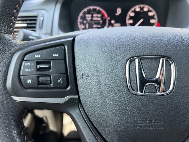 Used 2025 Honda Ridgeline TrailSport image 32