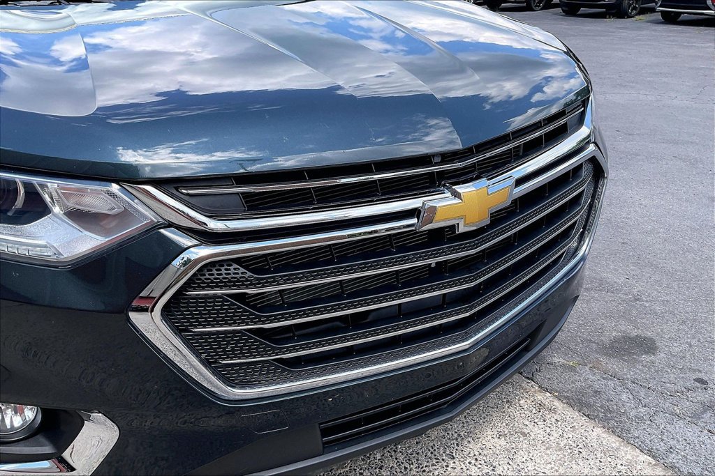 Used 2021 Chevrolet Traverse LT w/ LPO, Floor Liner Package AWD/4WD image 29
