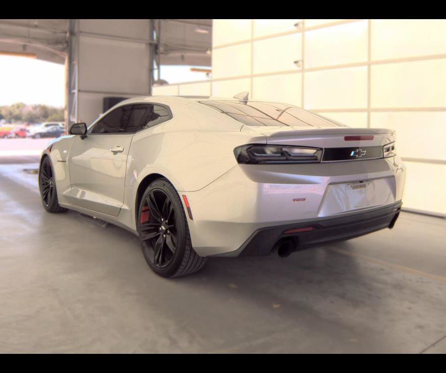 Used 2018 Chevrolet Camaro LT w/ Redline Edition RWD image 11