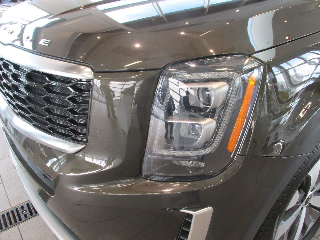 Used 2022 Kia Telluride EX w/ EX Premium Package image 9