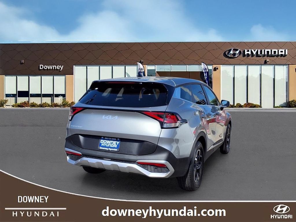 Used 2025 Kia Sportage LX FWD image 4