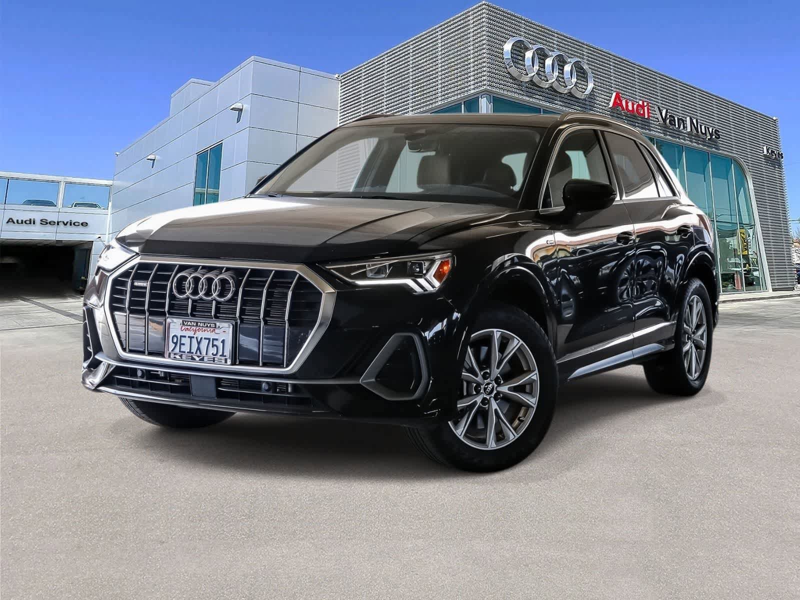 Used 2023 Audi Q3 2.0T Premium w/ Convenience Package AWD/4WD video 1
