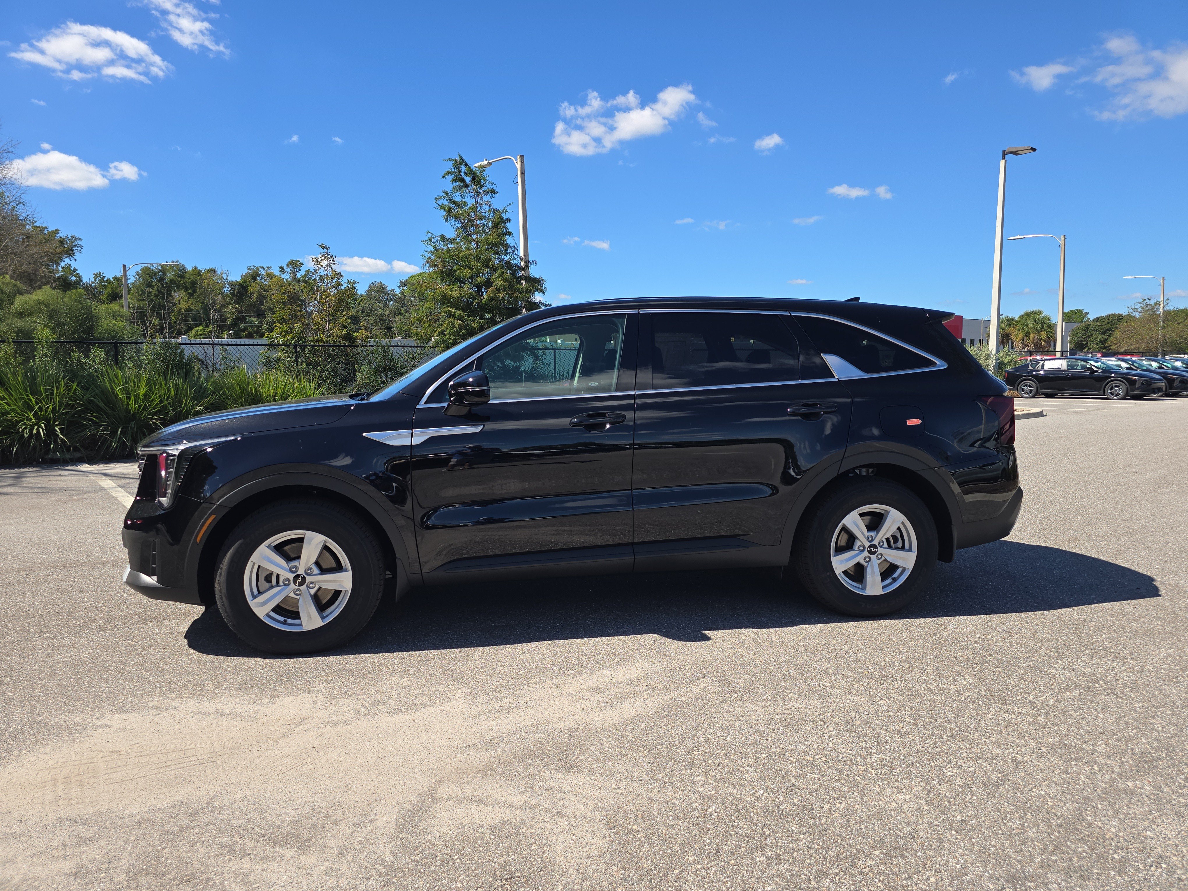 New 2026 Kia Sorento LX FWD image 5