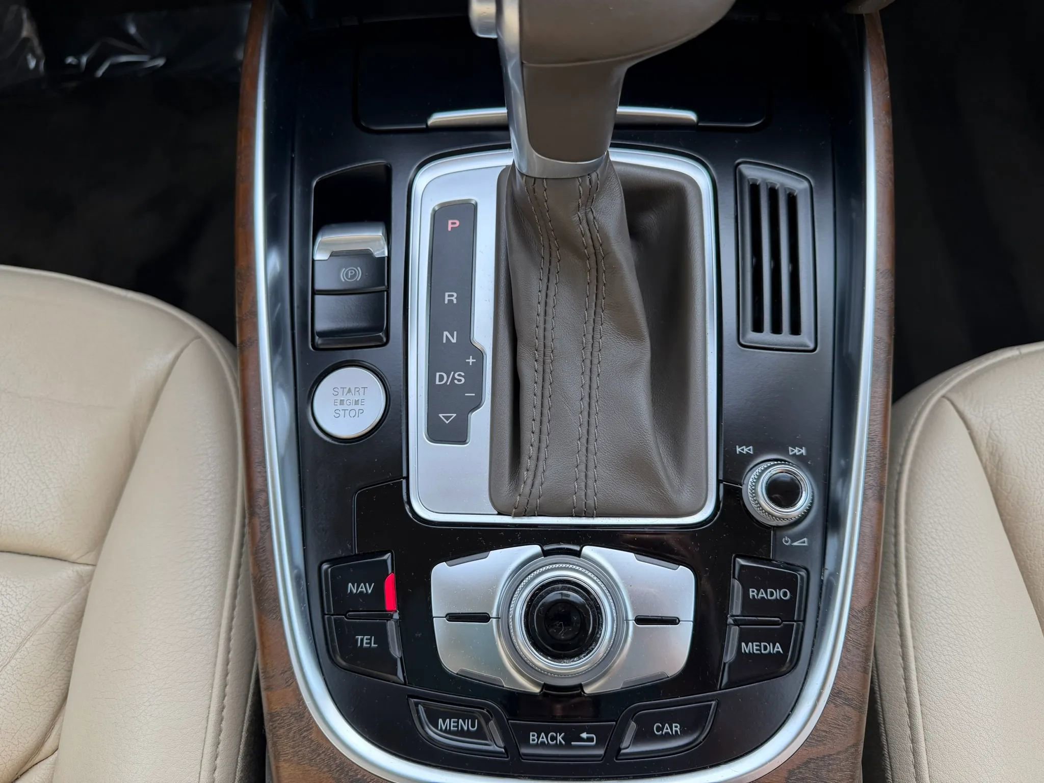 Used 2013 Audi Q5 3.0T Premium Plus w/ Audi MMI Navigation Plus Pkg image 16