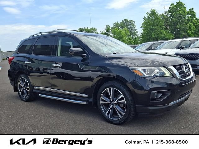 Used 2018 Nissan Pathfinder Platinum AWD/4WD image 3