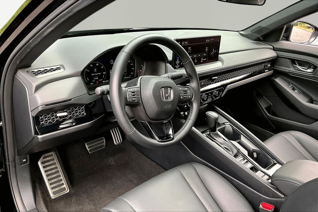 Used 2024 Honda Accord Sport image 14