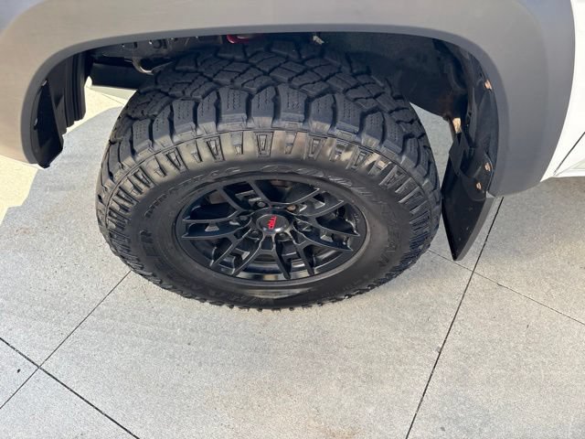 Used 2021 Toyota Tacoma TRD Pro AWD/4WD image 12