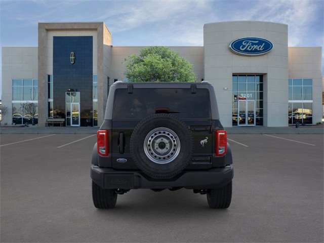 New 2025 Ford Bronco Base image 5