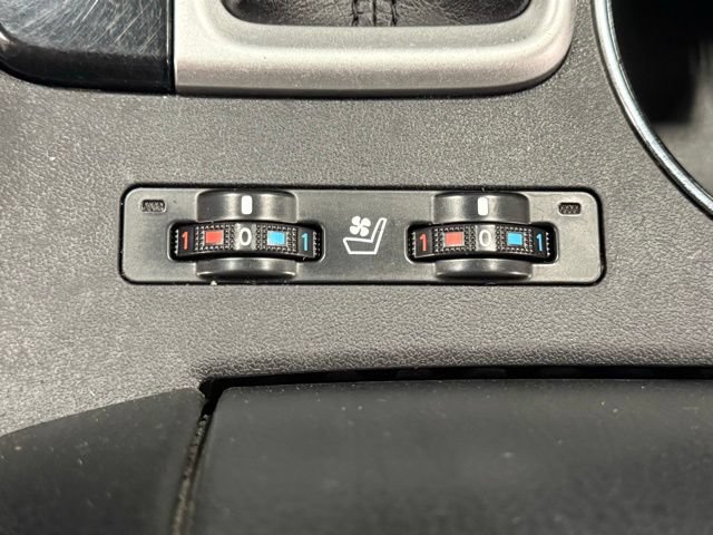 Used 2016 Toyota Highlander Limited Platinum FWD image 33