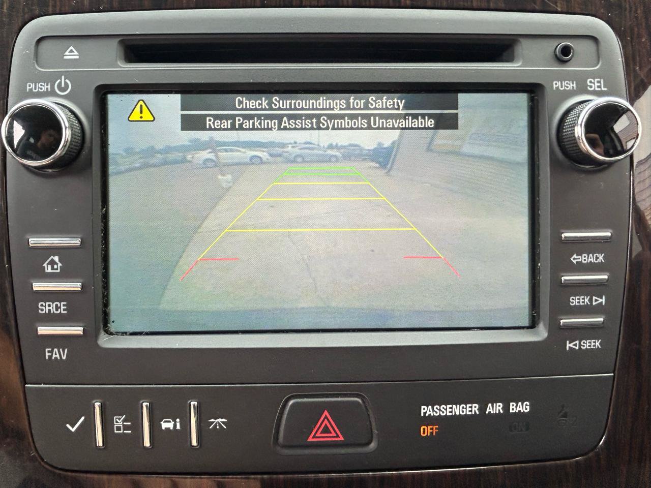 Used 2015 Chevrolet Traverse LT w/ Style and Technology Package FWD image 22