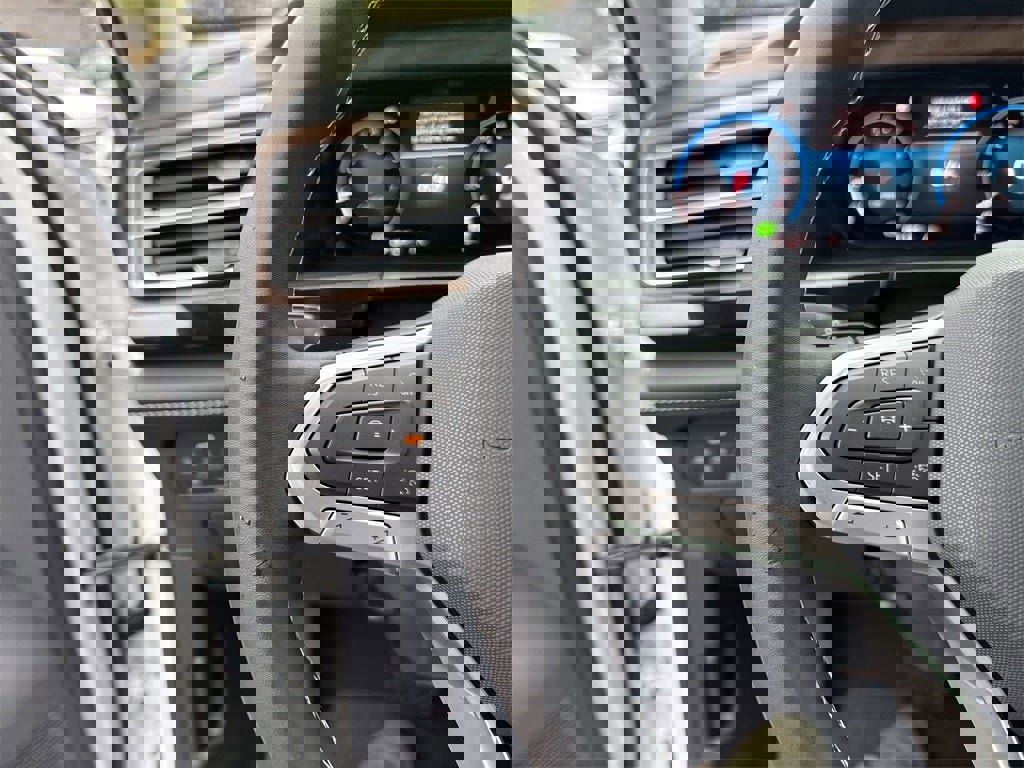 New 2026 Volkswagen Atlas SE image 17