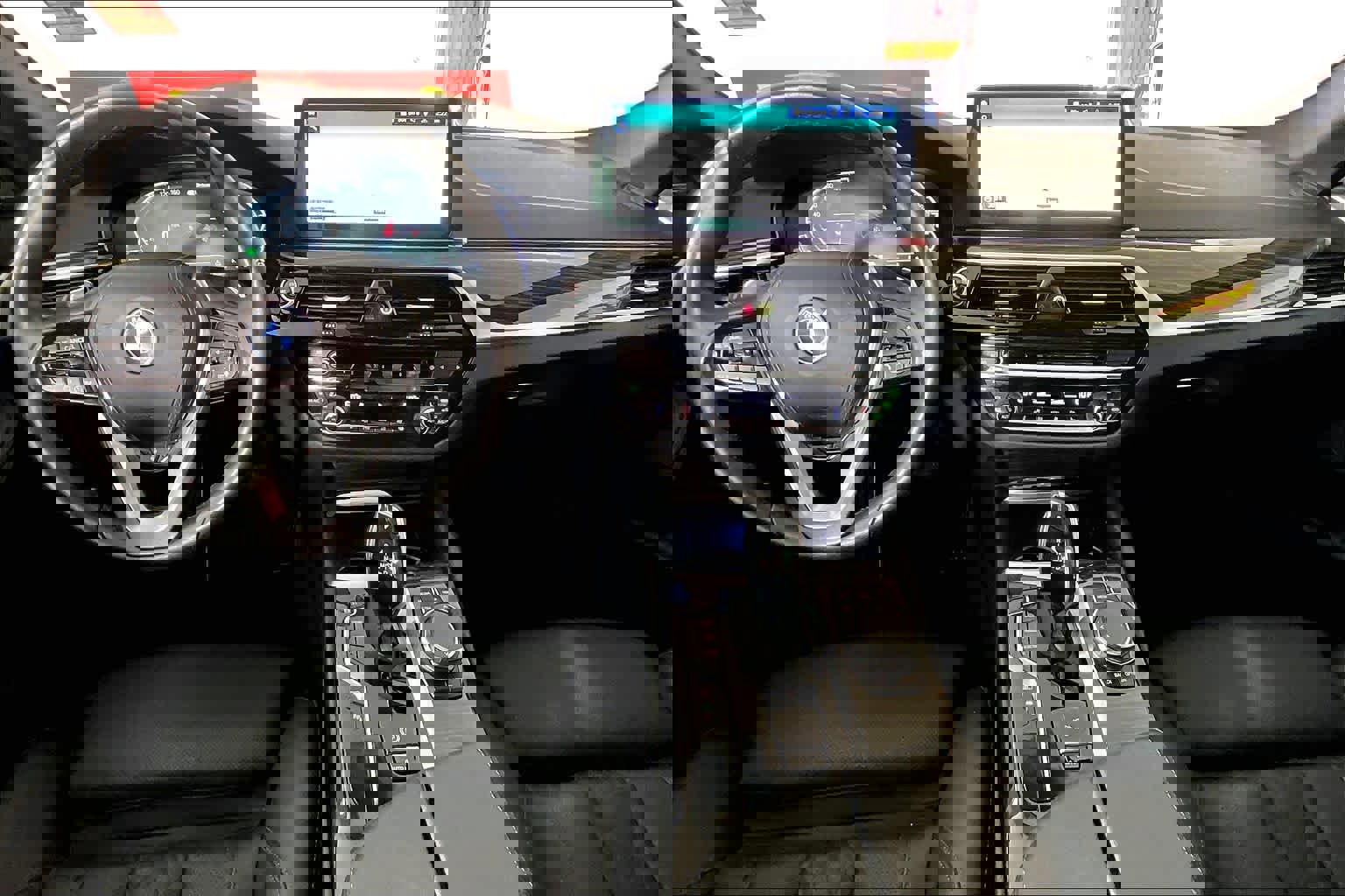 Used 2023 BMW 530e xDrive image 14