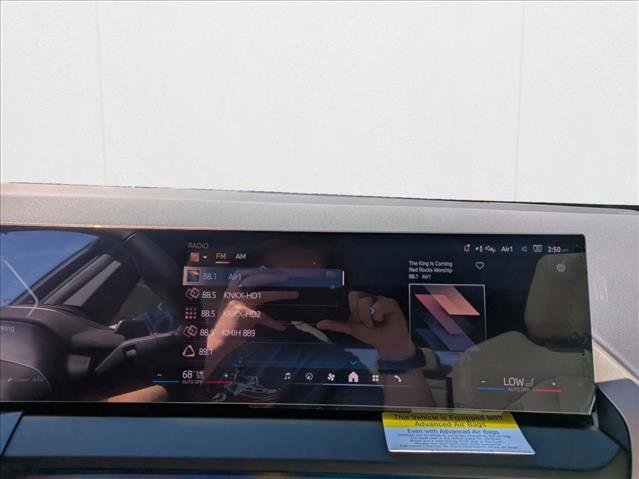 Used 2025 BMW X3 xDrive30i w/ Premium Package image 12