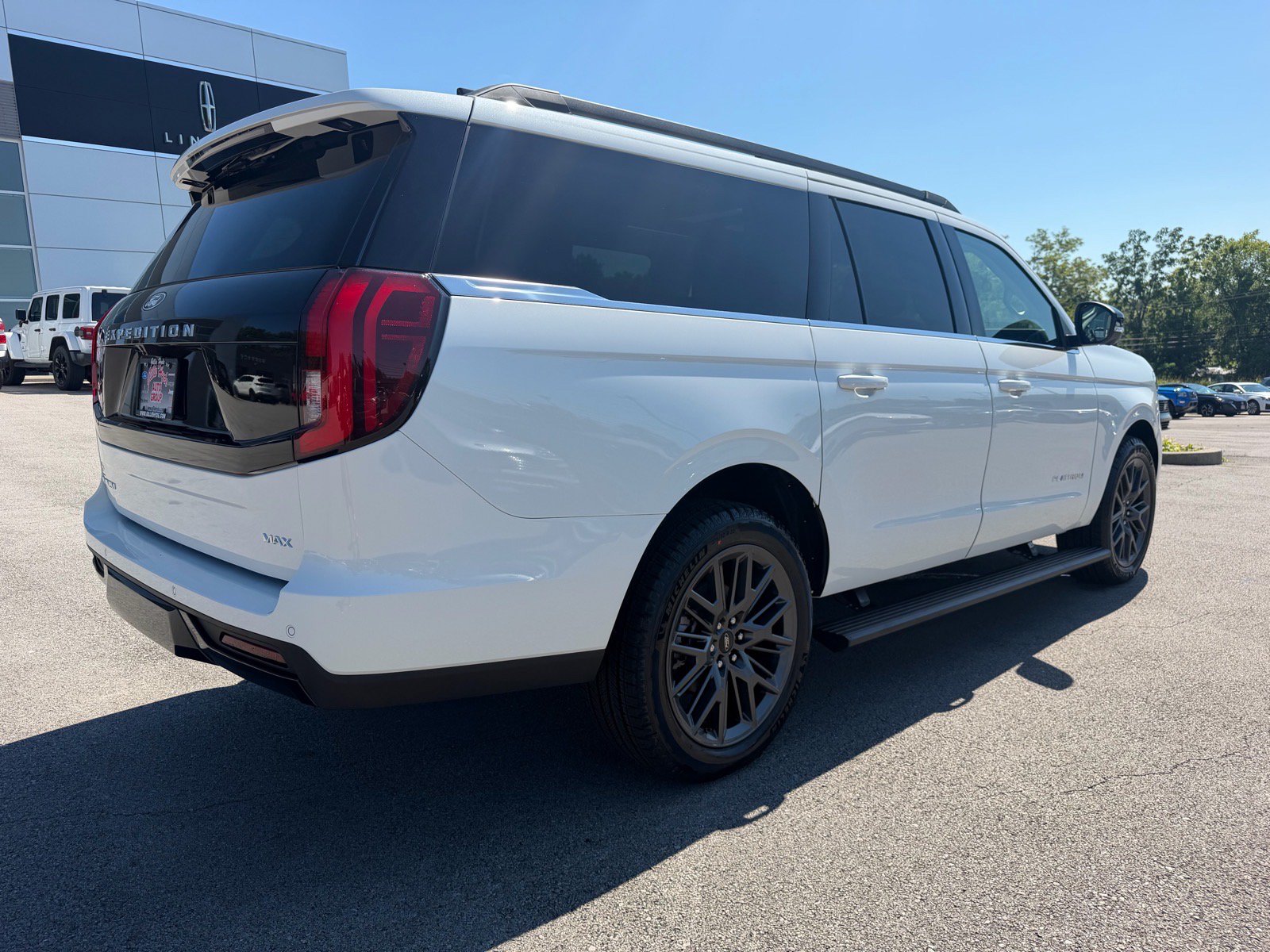 New 2027 Ford Expedition Max Platinum AWD/4WD image 18