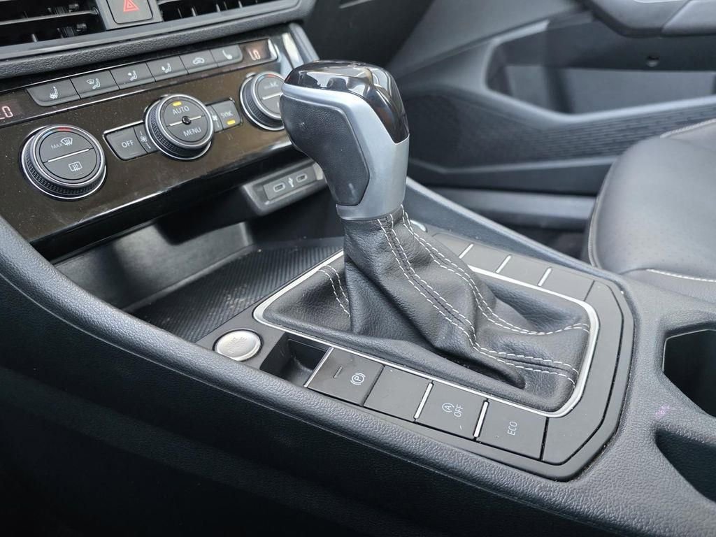 Used 2024 Volkswagen Jetta SE FWD image 18