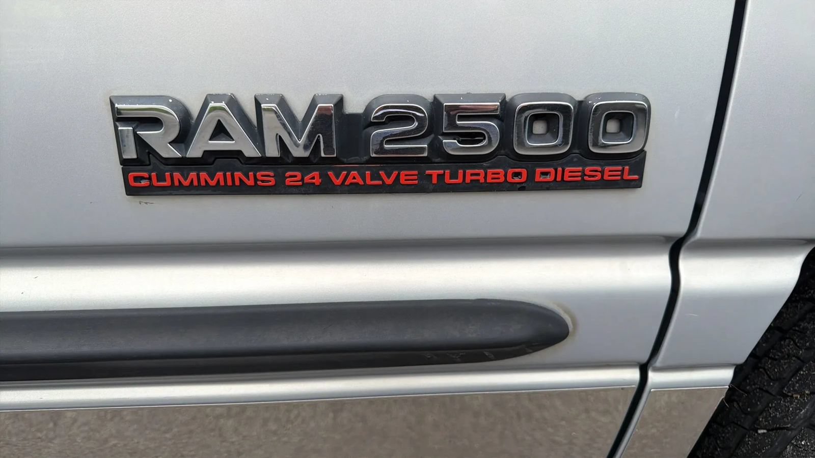 Used 2000 Dodge Ram 2500 Truck 2WD Quad Cab image 15