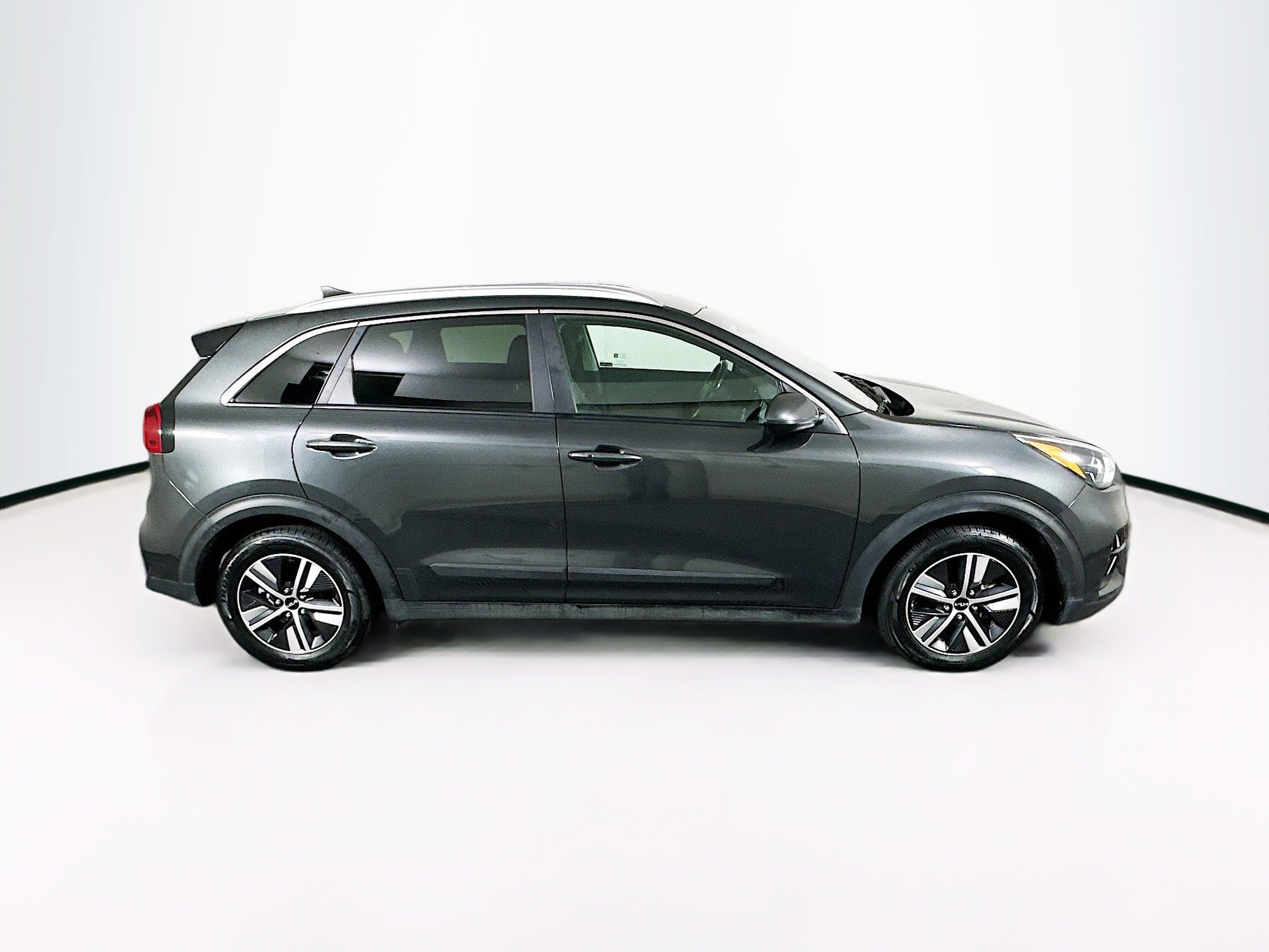 Used 2022 Kia Niro LXS FWD image 10
