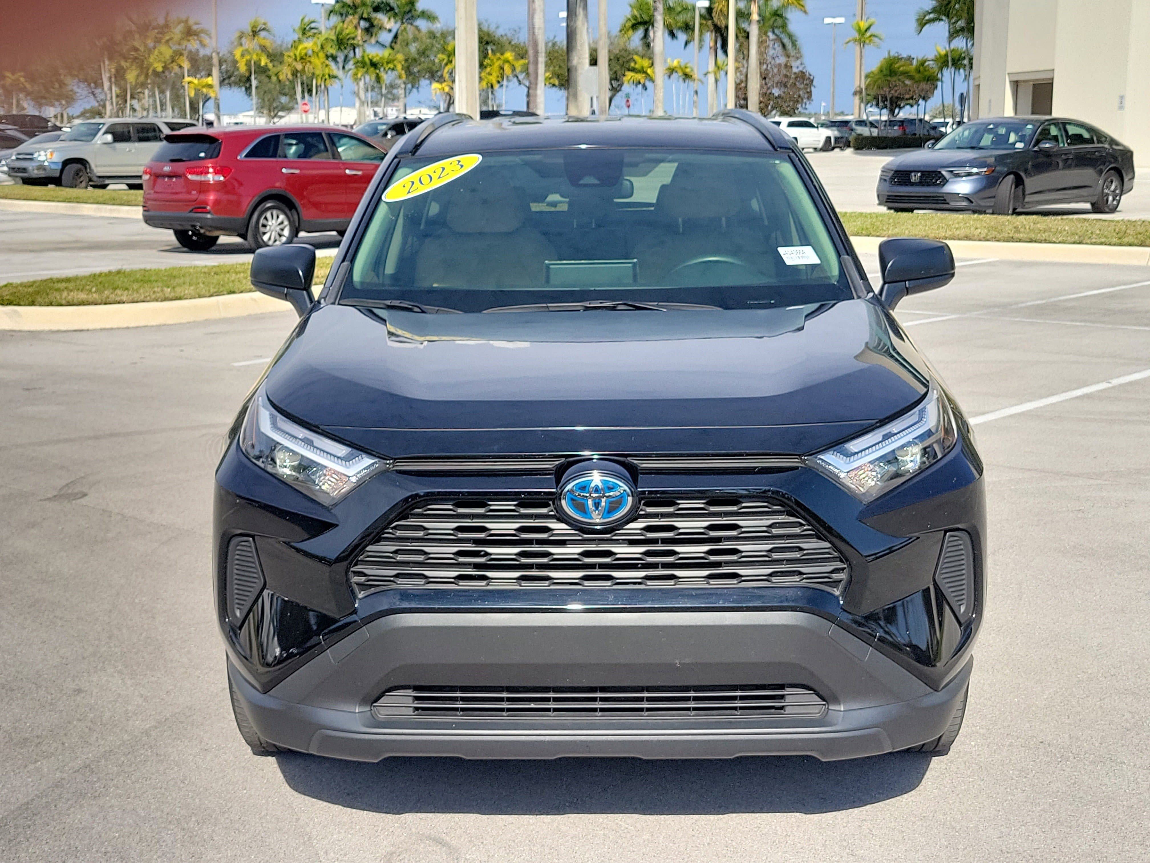 Used 2023 Toyota RAV4 LE image 8