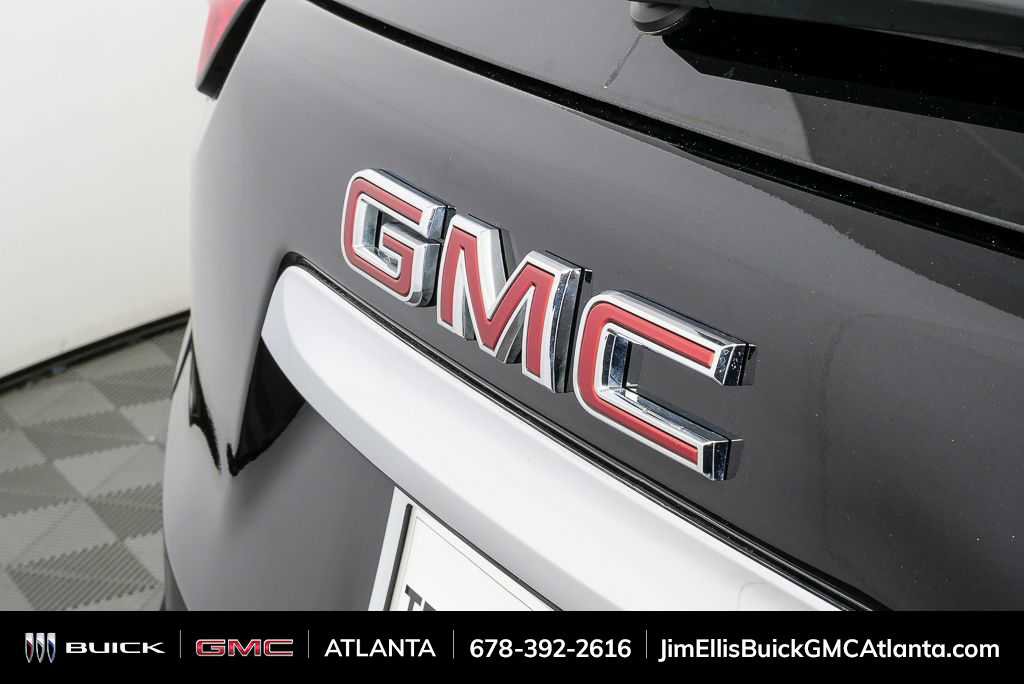 Used 2024 GMC Terrain SLE image 33
