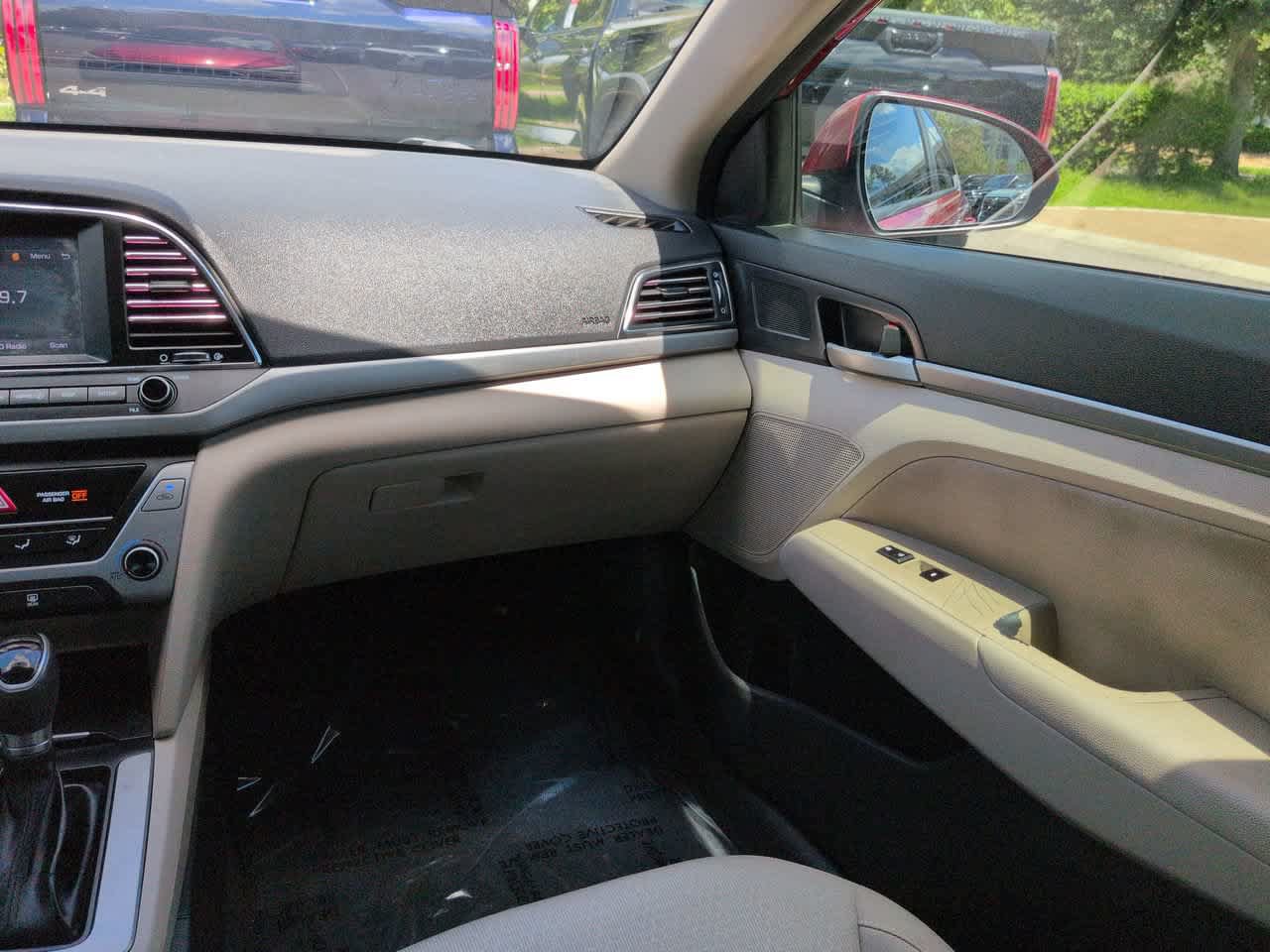 Used 2018 Hyundai Elantra SEL FWD image 16