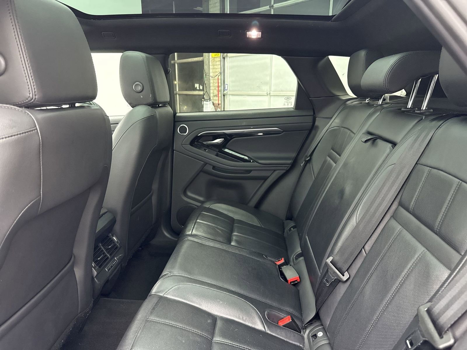 Used 2022 Land Rover Range Rover Evoque R-Dynamic S AWD/4WD image 31