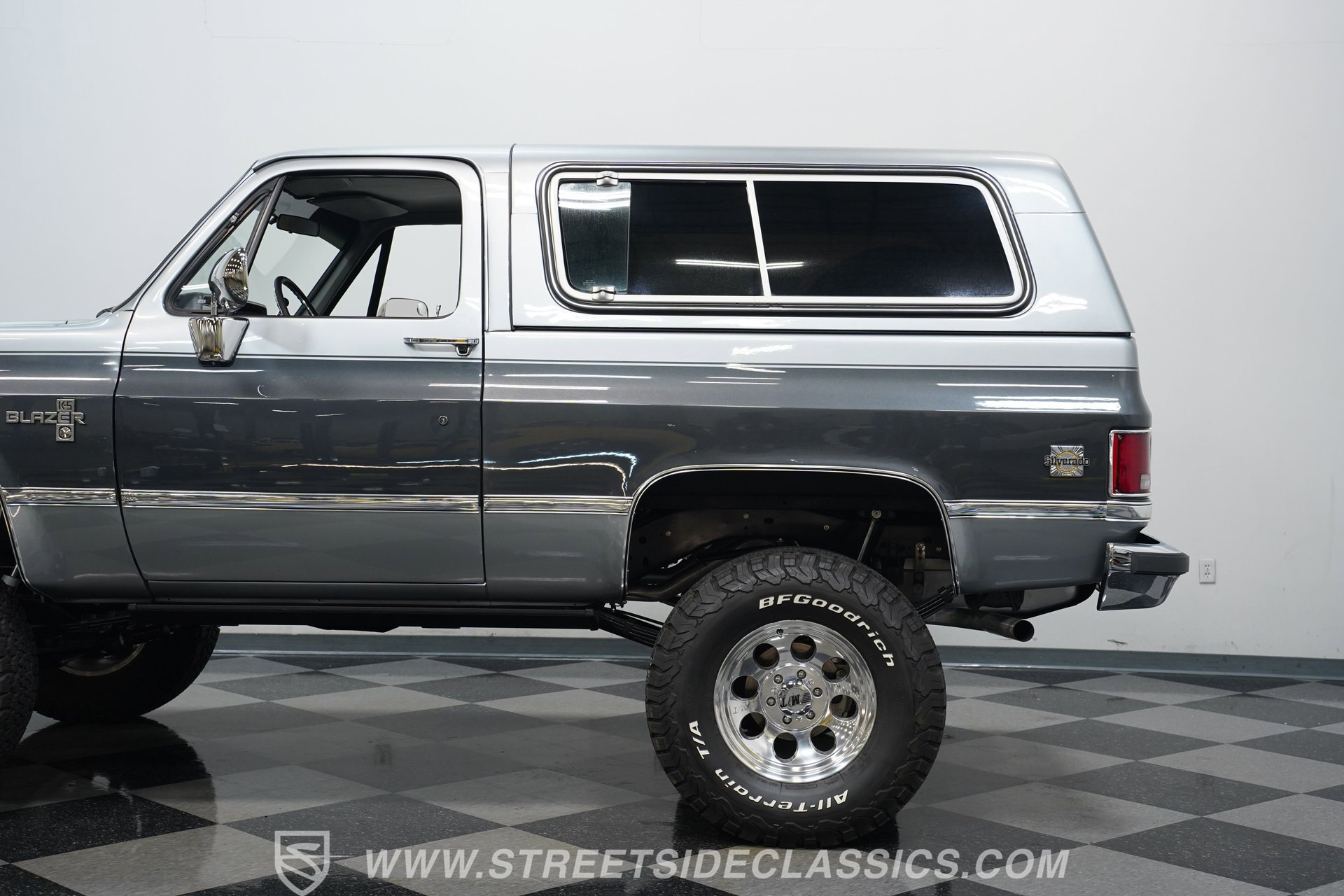 Used 1987 Chevrolet Blazer 4WD image 23