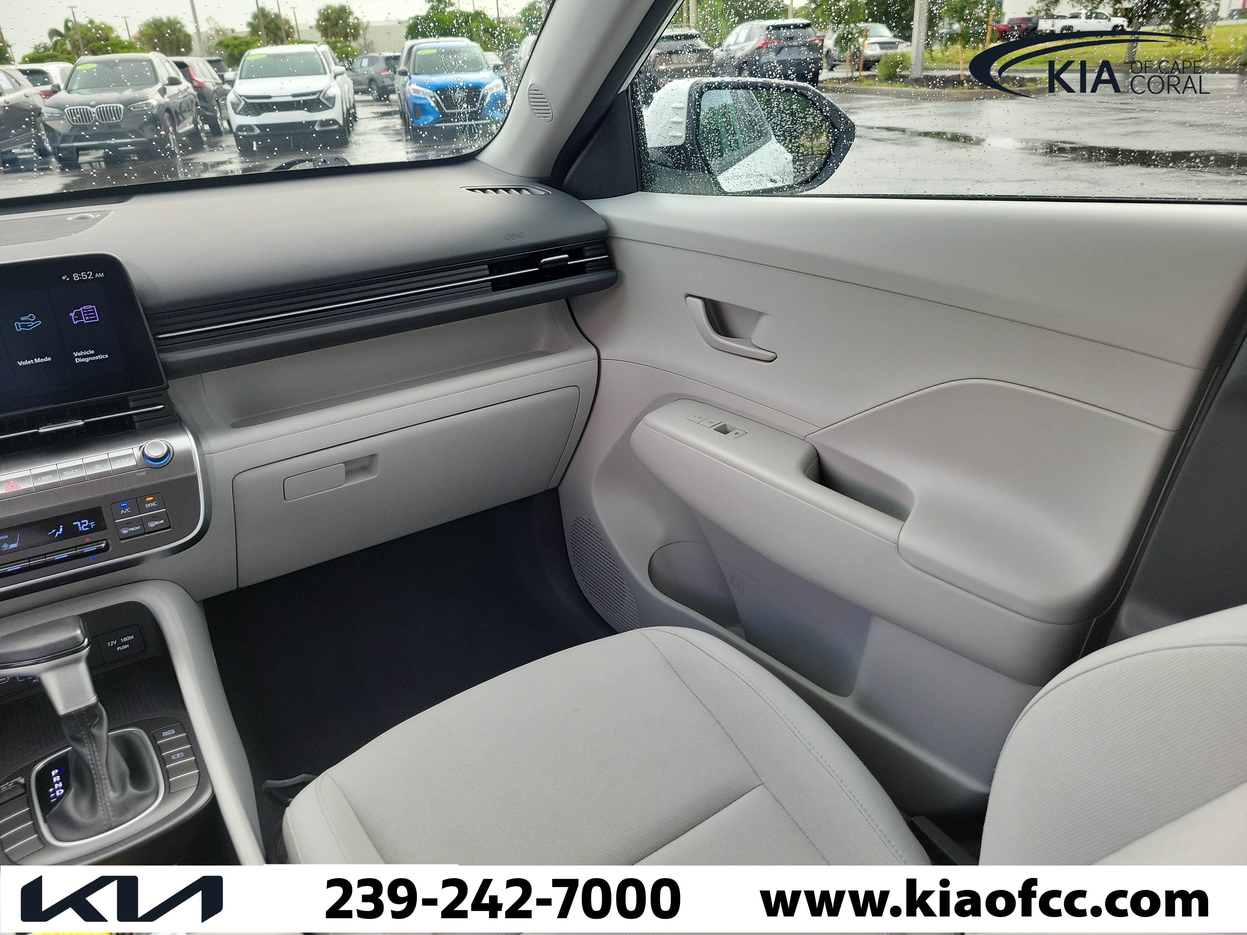 Used 2024 Hyundai Kona SEL FWD image 17