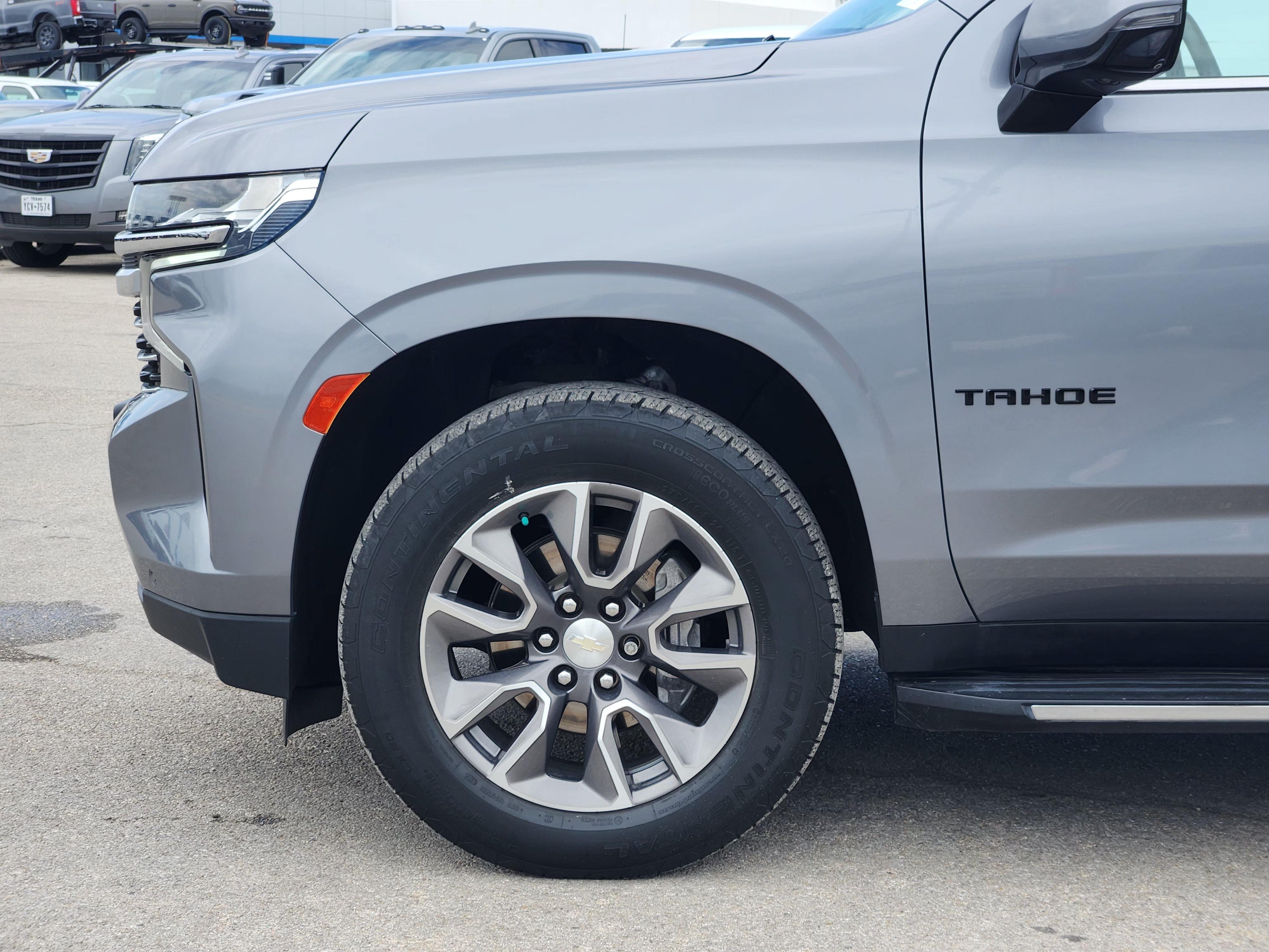Used 2022 Chevrolet Tahoe LT w/ Luxury Package RWD image 9