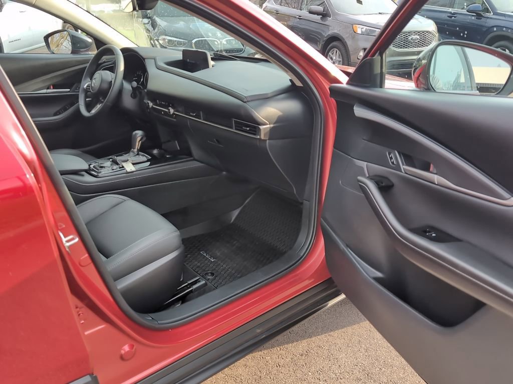Certified 2025 MAZDA CX-30 AWD 2.5 S w/ Select Sport Pkg image 6