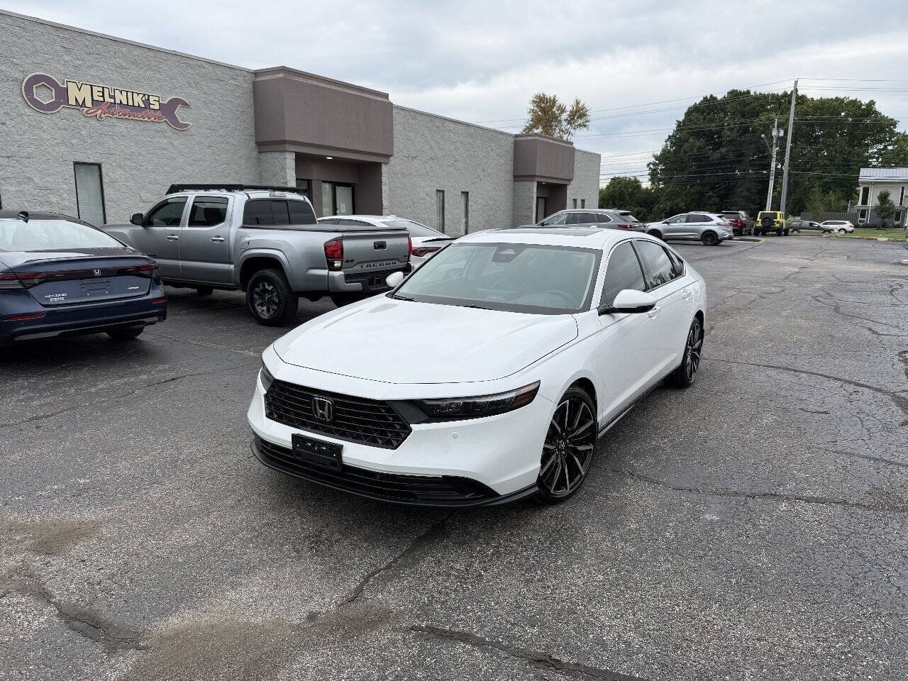 Used 2026 Honda Accord Touring image 1