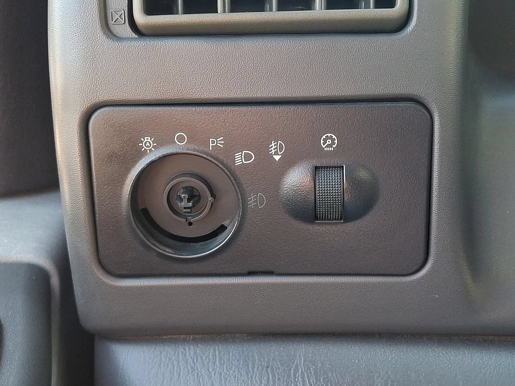 Used 2002 Ford F350 Lariat AWD/4WD image 23