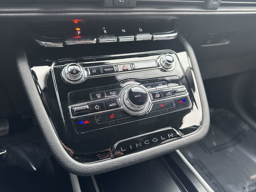 Certified 2022 Lincoln Corsair FWD image 17