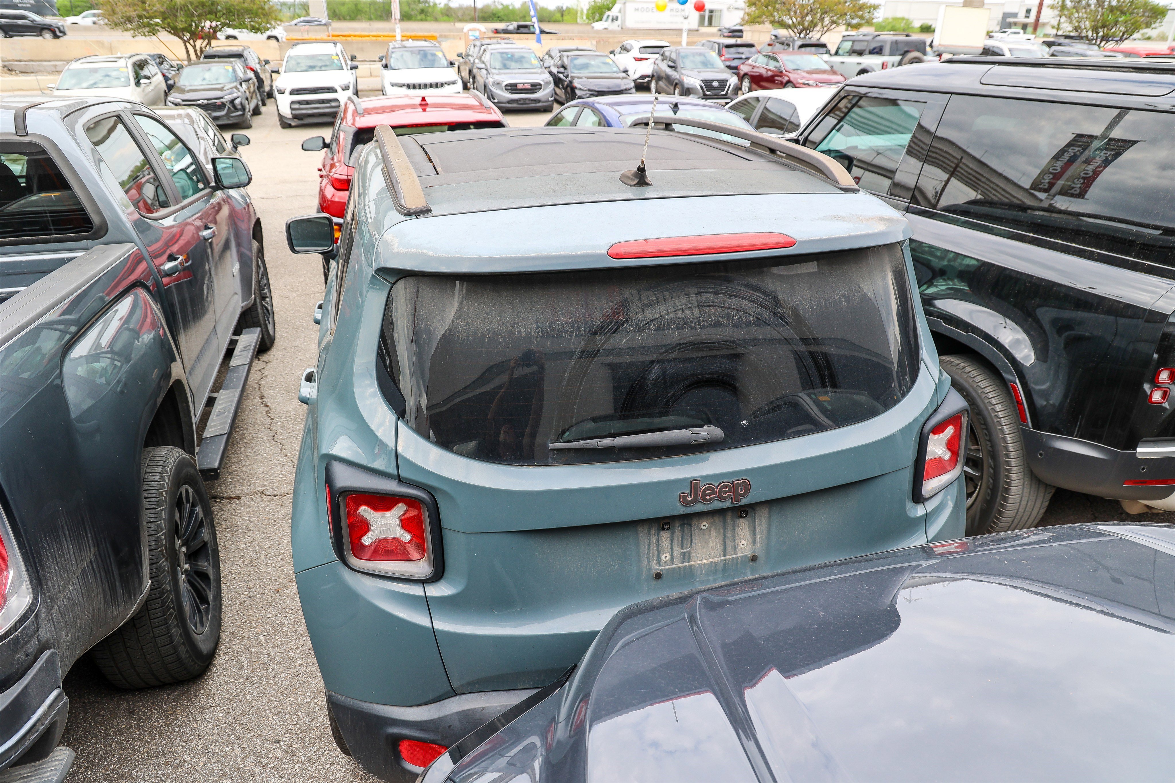 Used 2016 Jeep Renegade 75th Anniversary image 7