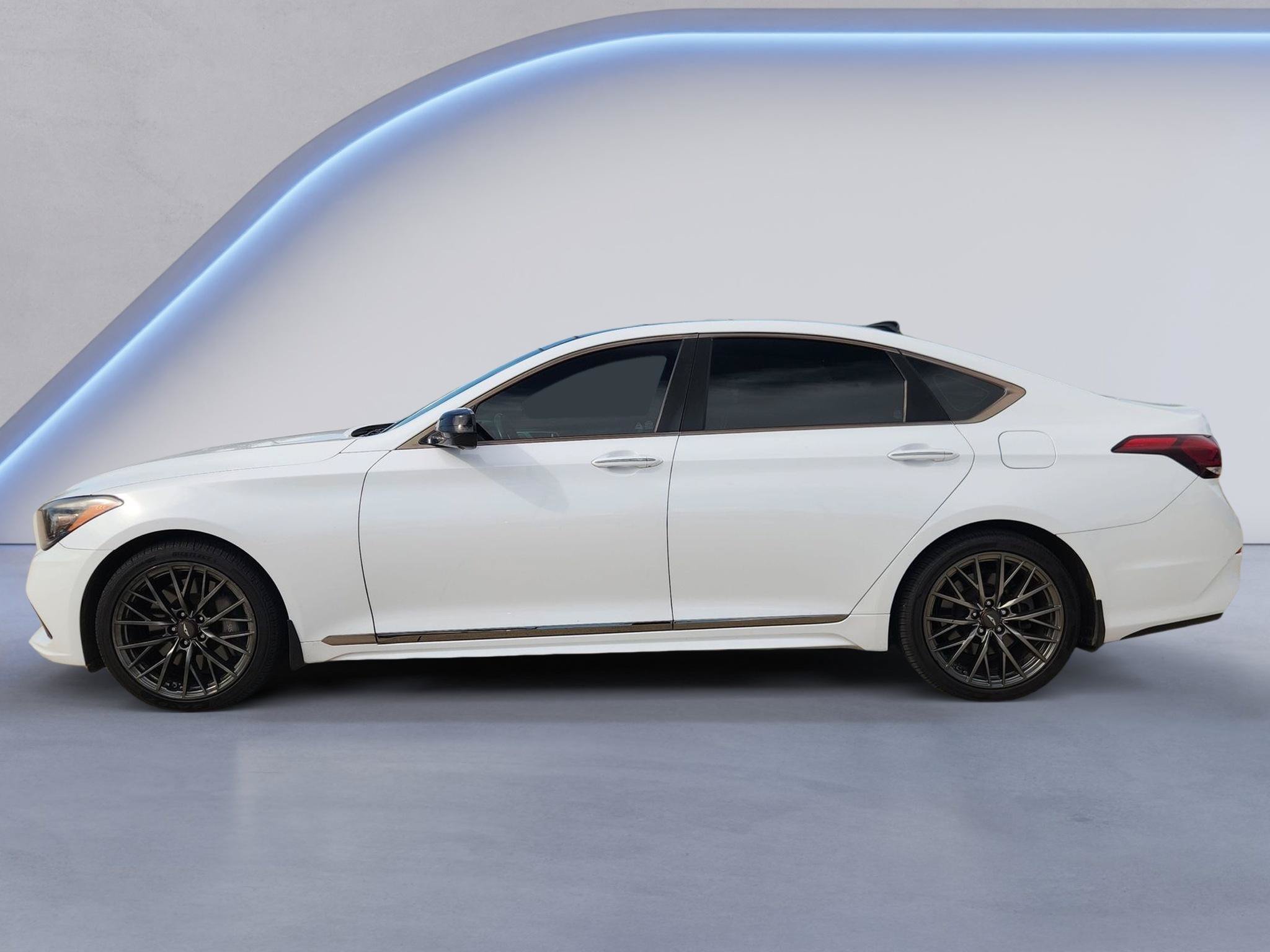 Used 2018 Genesis G80 3.3T Sport RWD image 5