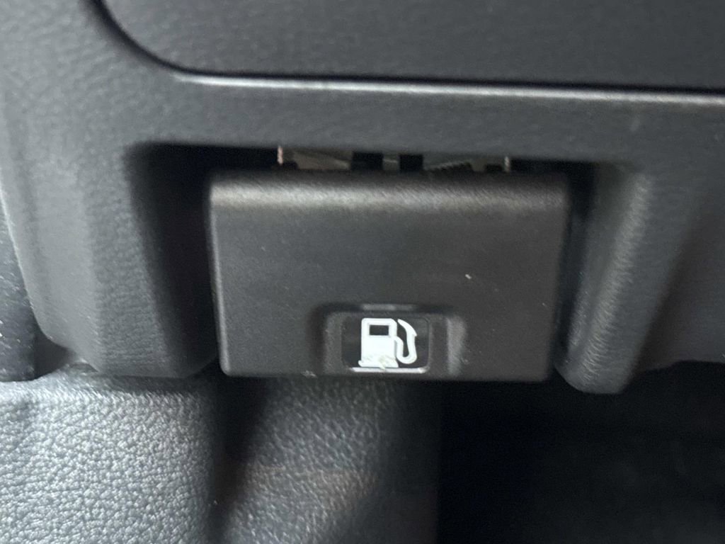 Used 2023 Nissan Sentra S FWD image 41