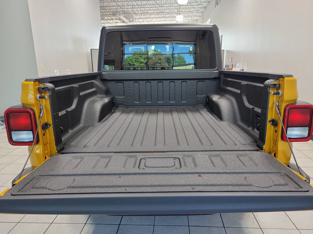 New 2026 Jeep Gladiator Sport AWD/4WD image 8
