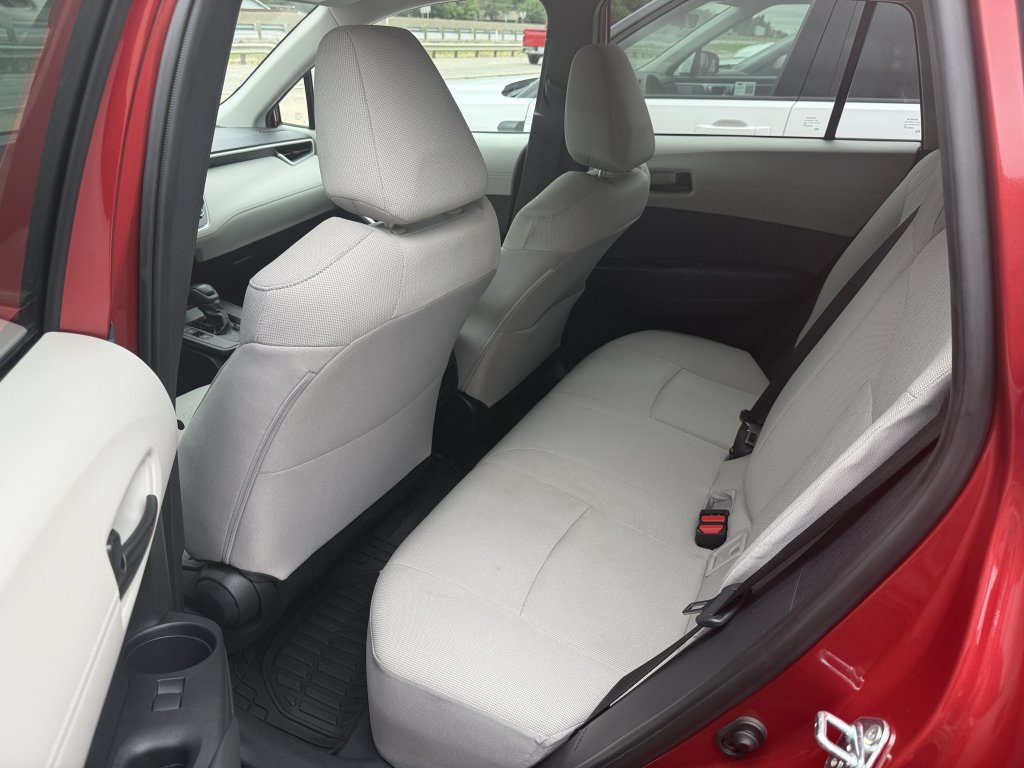 Used 2026 Toyota Corolla Cross LE FWD image 22