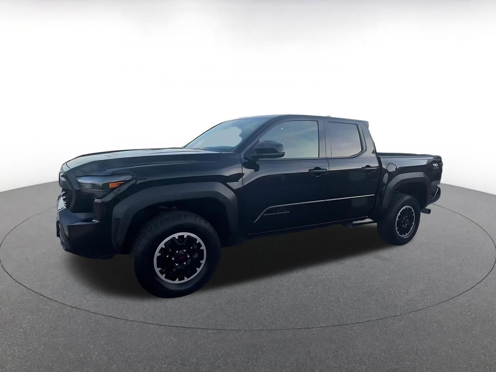 Used 2025 Toyota Tacoma TRD Off-Road AWD/4WD image 7