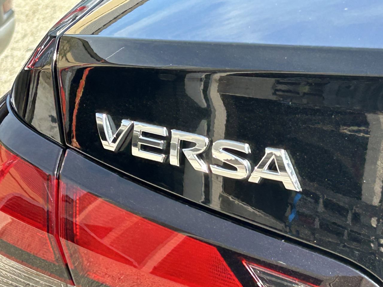 Certified 2023 Nissan Versa S w/ Trunk Package image 6