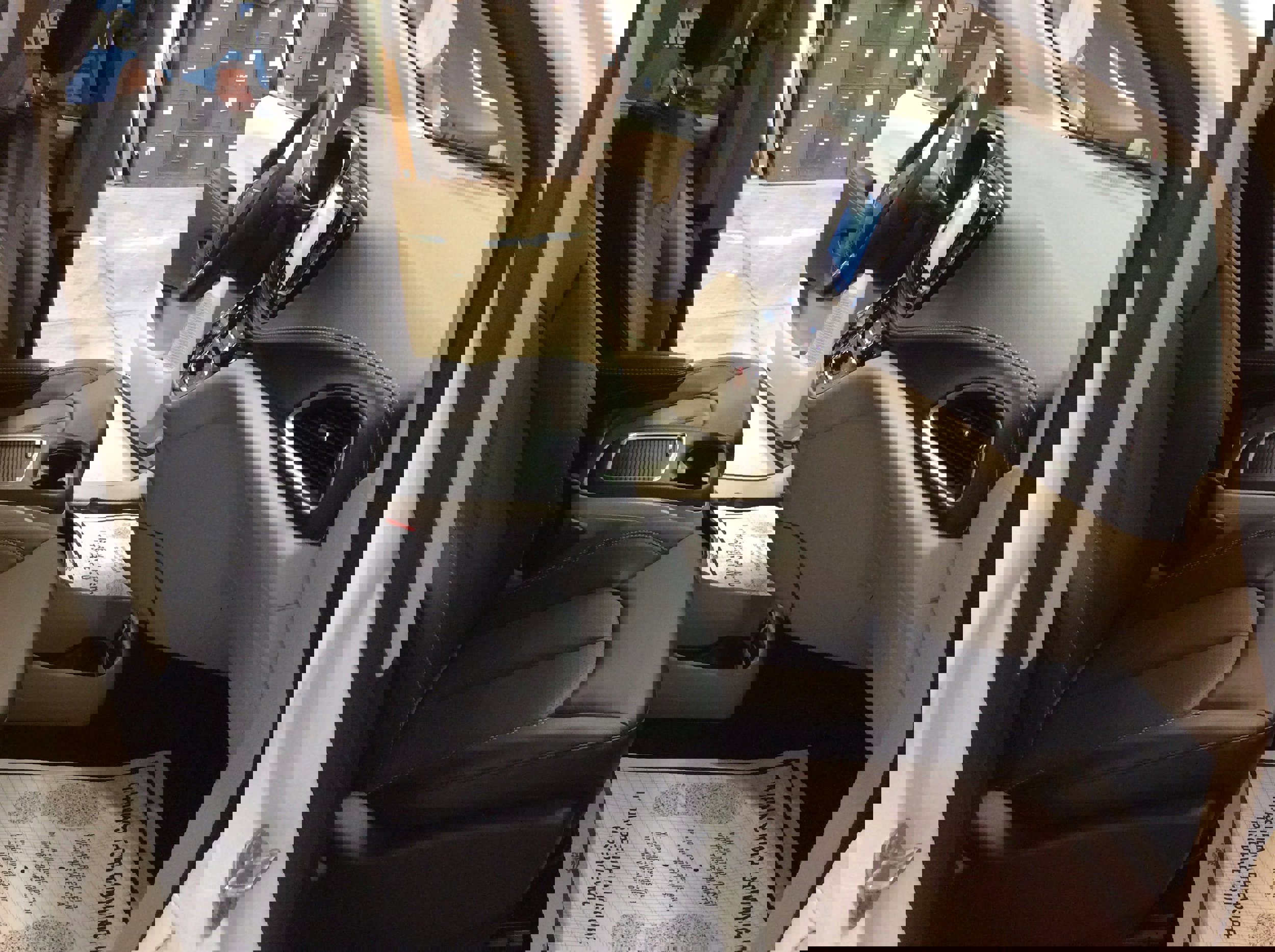 Used 2024 Chrysler Pacifica Touring-L image 37