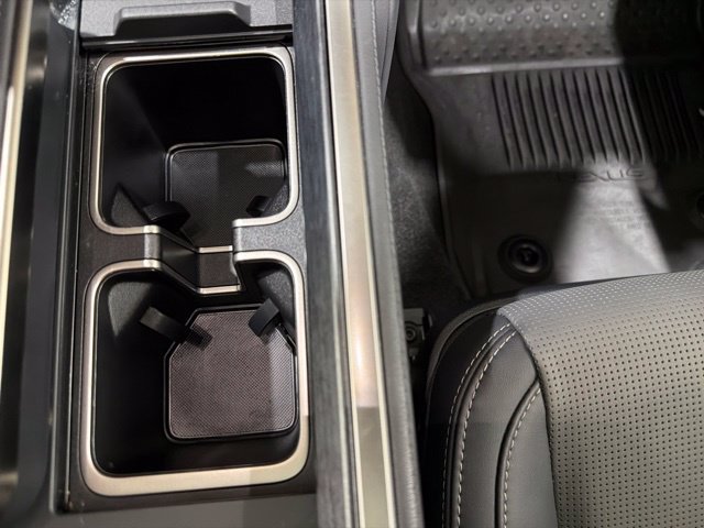 Used 2025 Lexus GX 550 w/ Accessory Package (2T) AWD/4WD image 42