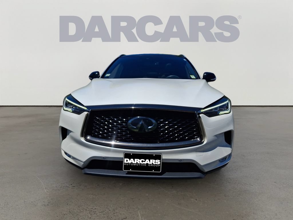 Used 2020 INFINITI QX50 Essential w/ Edition 30 Package AWD/4WD image 2