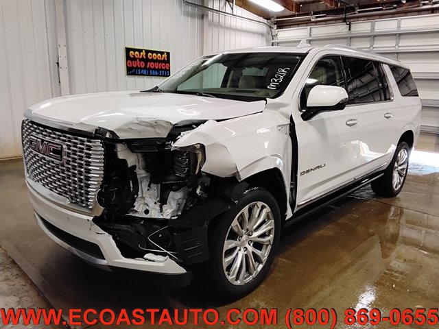 Used 2023 GMC Yukon XL Denali AWD/4WD image 1