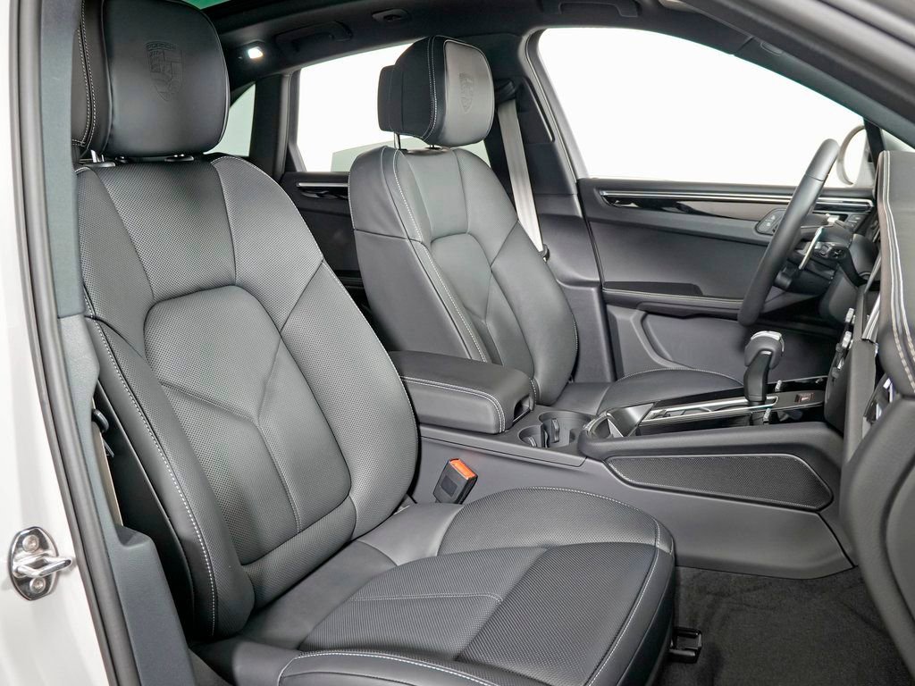 New 2026 Porsche Macan S AWD/4WD image 37