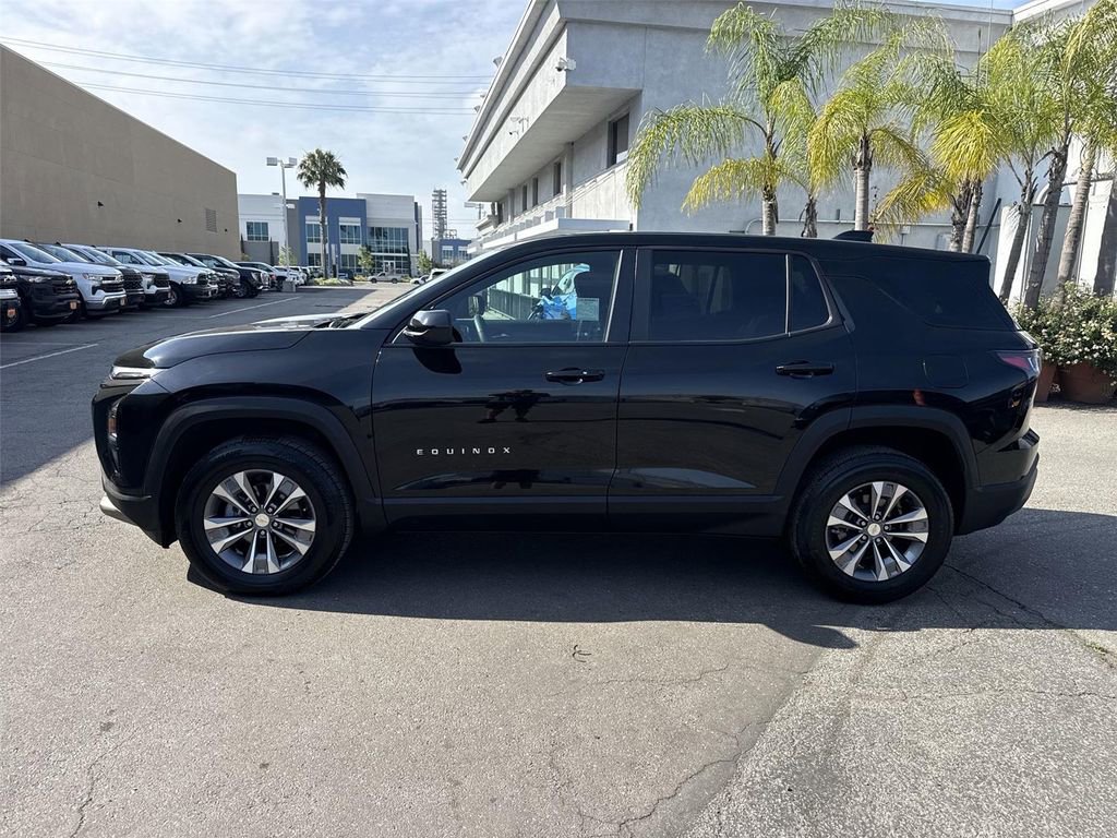 Used 2025 Chevrolet Equinox LT image 6