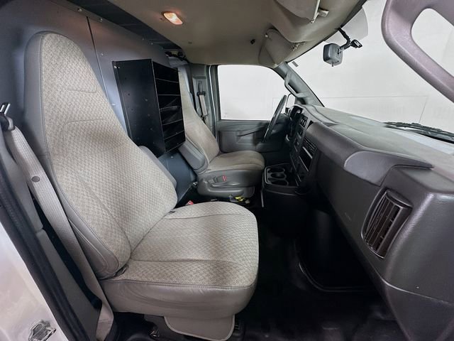 Used 2021 Chevrolet Express 2500 image 23