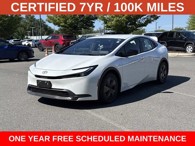 Used 2025 Toyota Prius LE FWD image 5