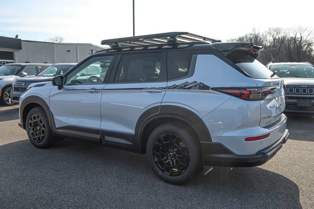 New 2026 Mitsubishi Outlander AWD image 15