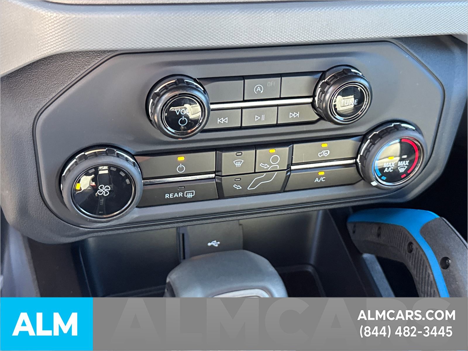 Used 2024 Ford Bronco Black Diamond image 30